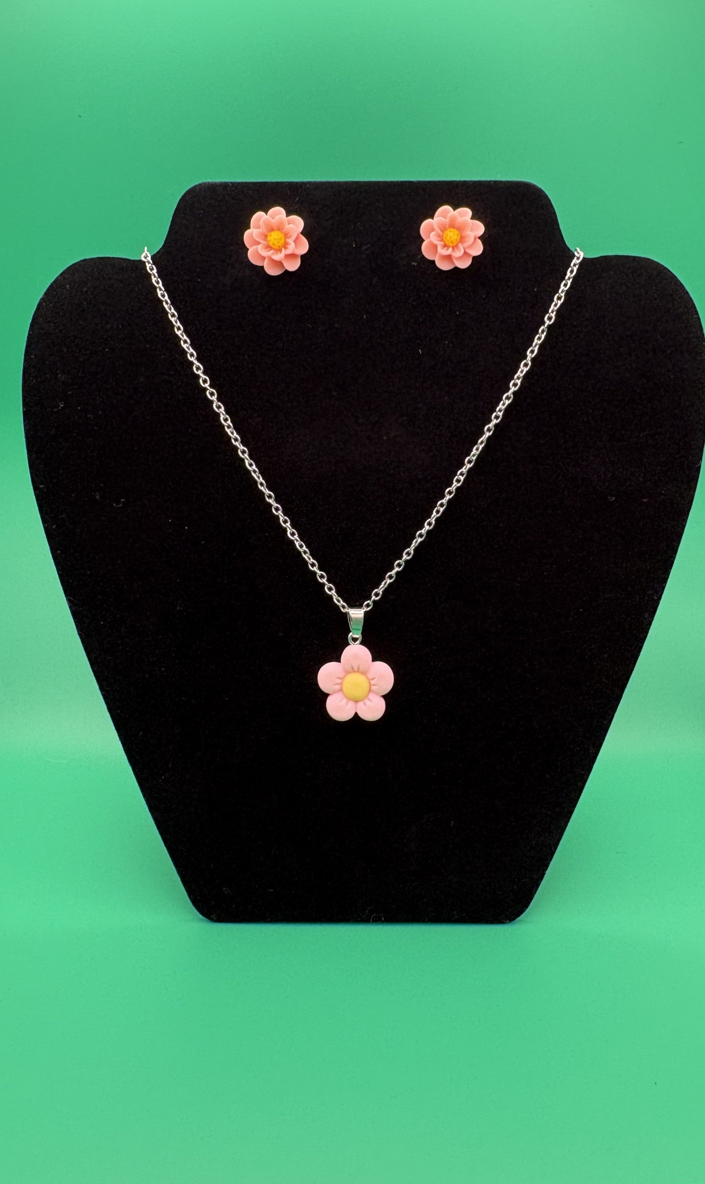 Flower Necklace & Earring Set
