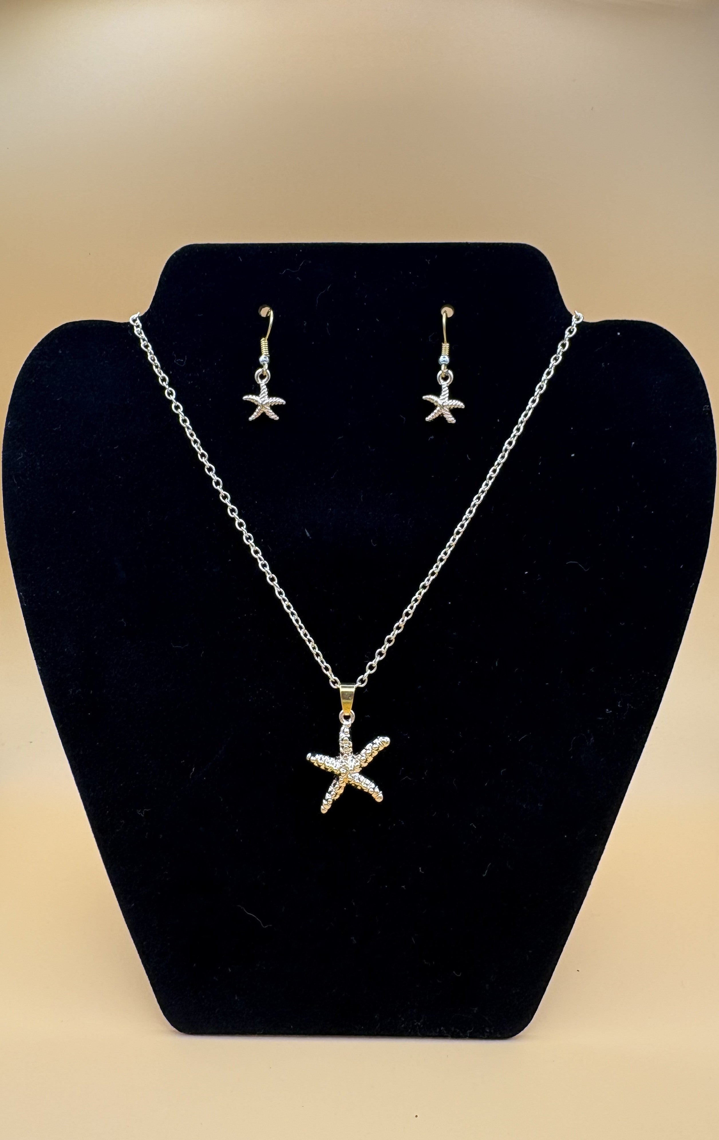 Starfish Necklace Pendant & Earring Set